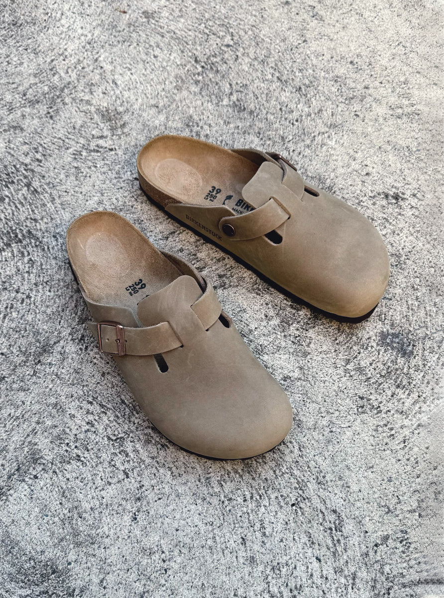 Birkenstock Boston Oiled Leather Tabacco Brown Narrow - Main Image