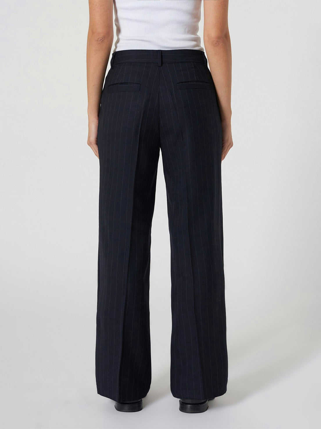 Neuw - Coco Relaxed Pinstripe Pant - Navy