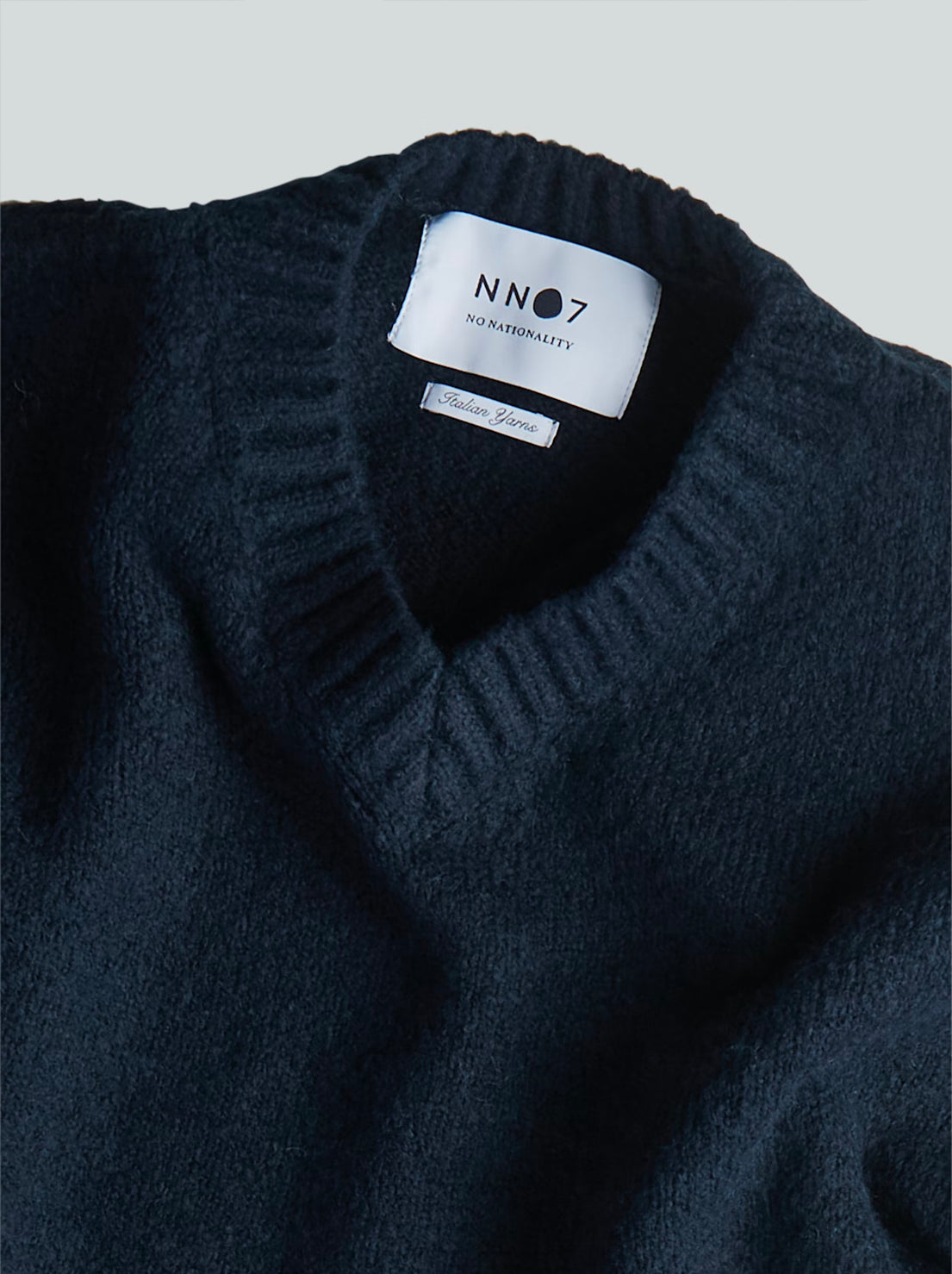 No Nationality - Grayson 6466 - Wool Blend V-Neck Sweater - Navy Blue