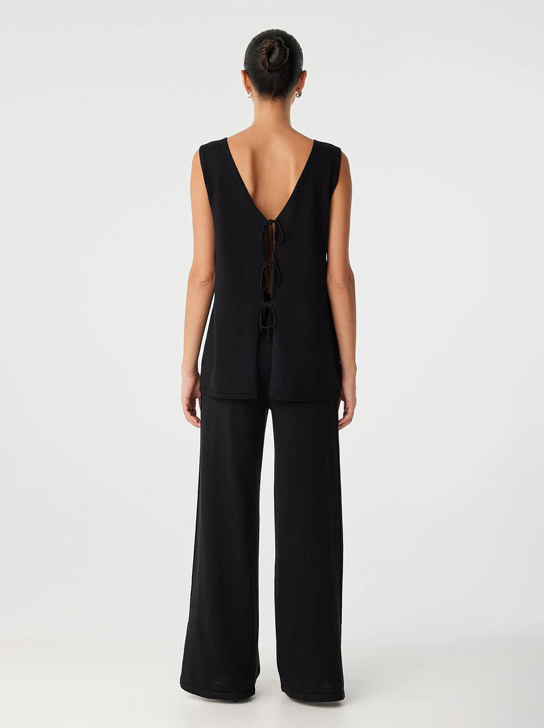 Arcaa Movement - Poppy Longline Top - Black