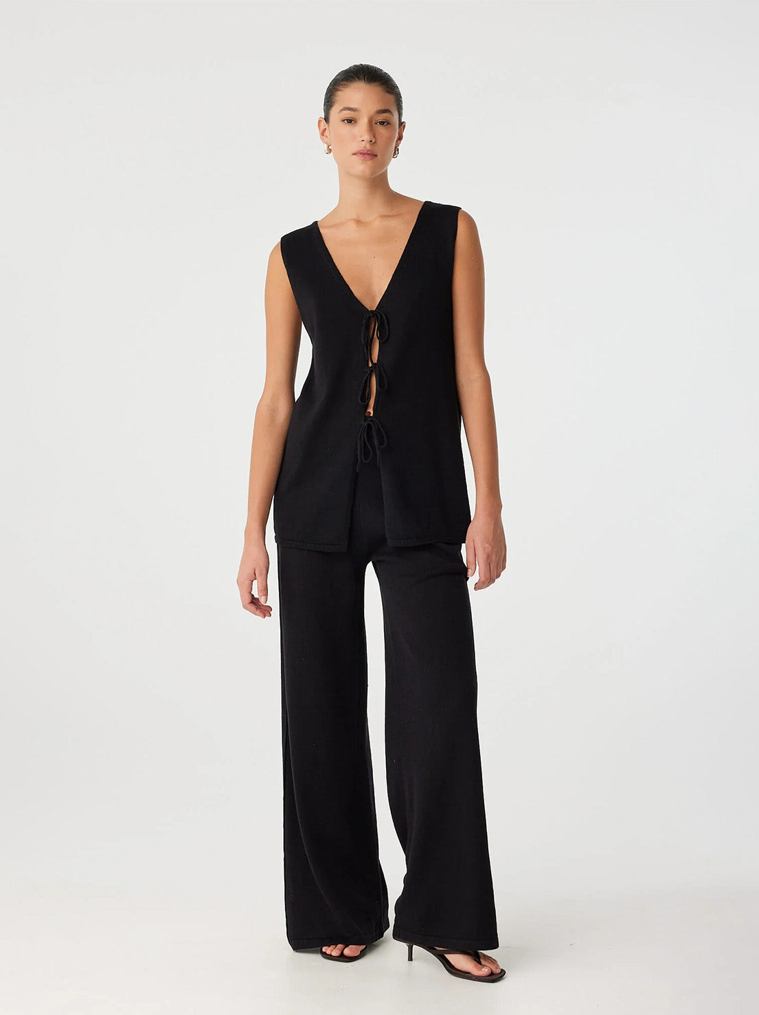 Arcaa Movement - Poppy Longline Top - Black