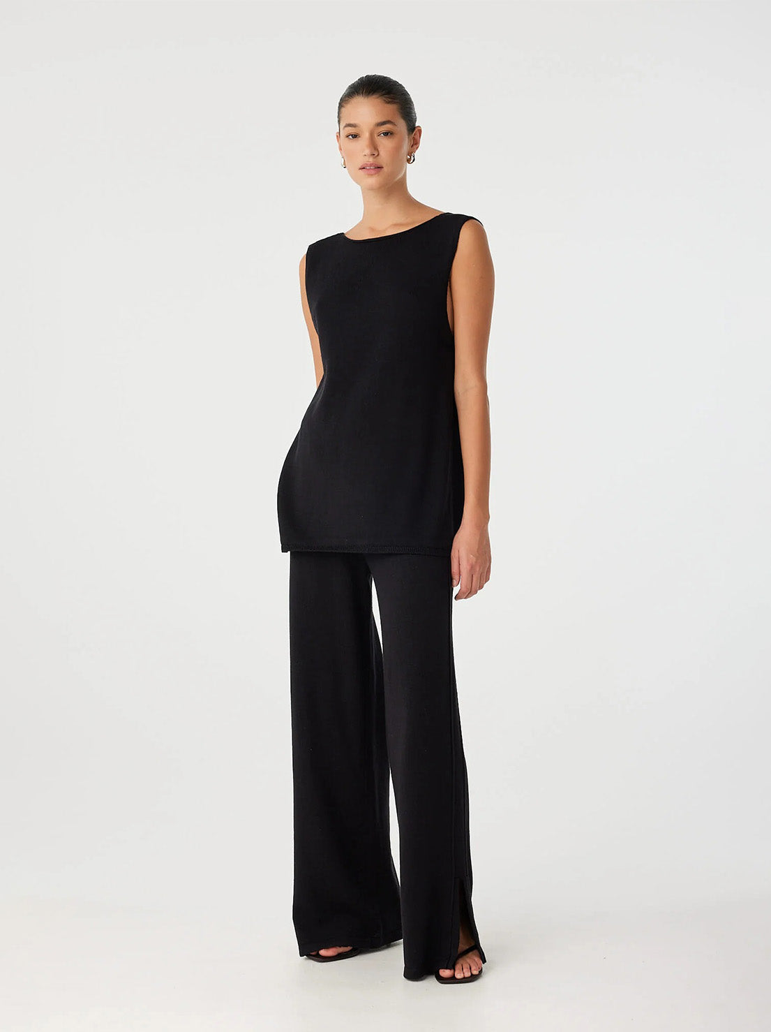Arcaa Movement - Poppy Longline Top - Black