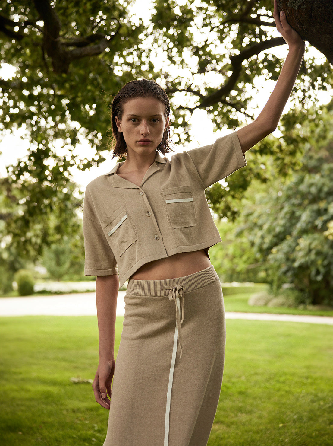 Arcaa Movement - Quinn Cropped Shirt - Taupe & Cream