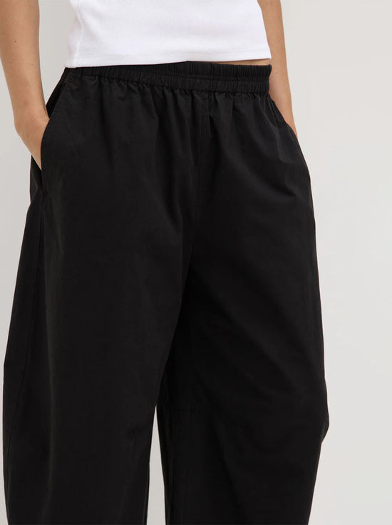 Assembly - Lola Barrel Pant - Black