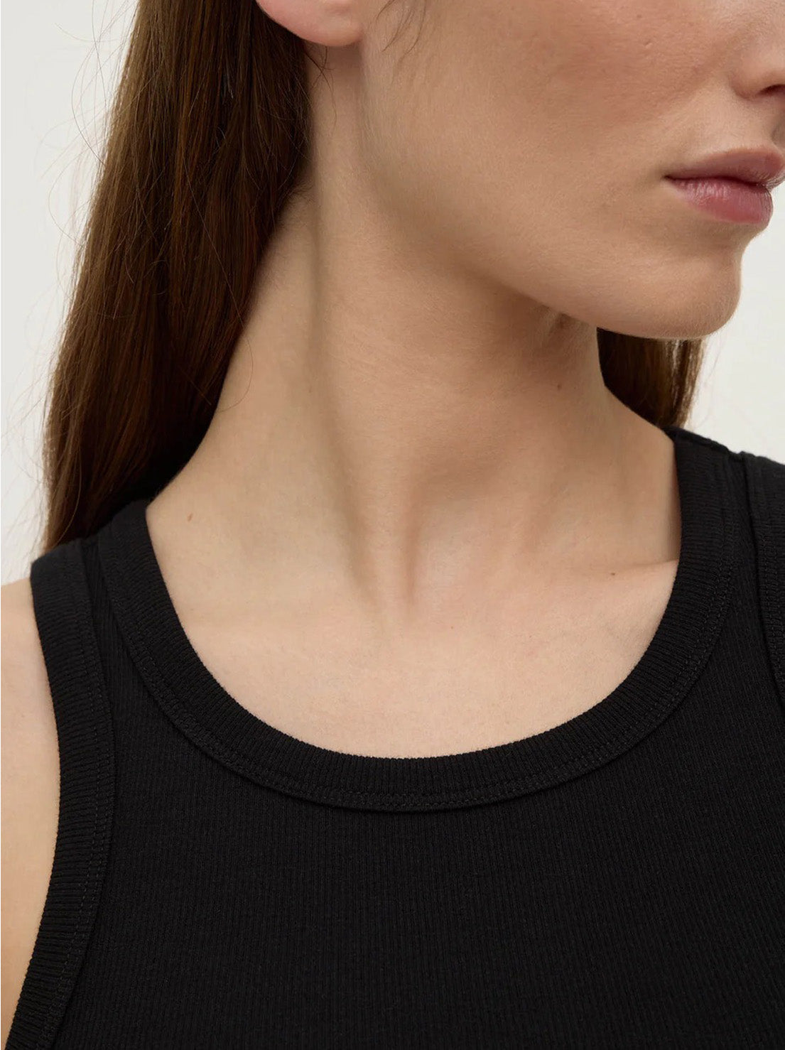 Assembly - Lulu Cropped Tank - Black