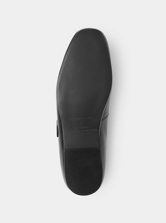 Assembly - Romee Leather Flat - Black