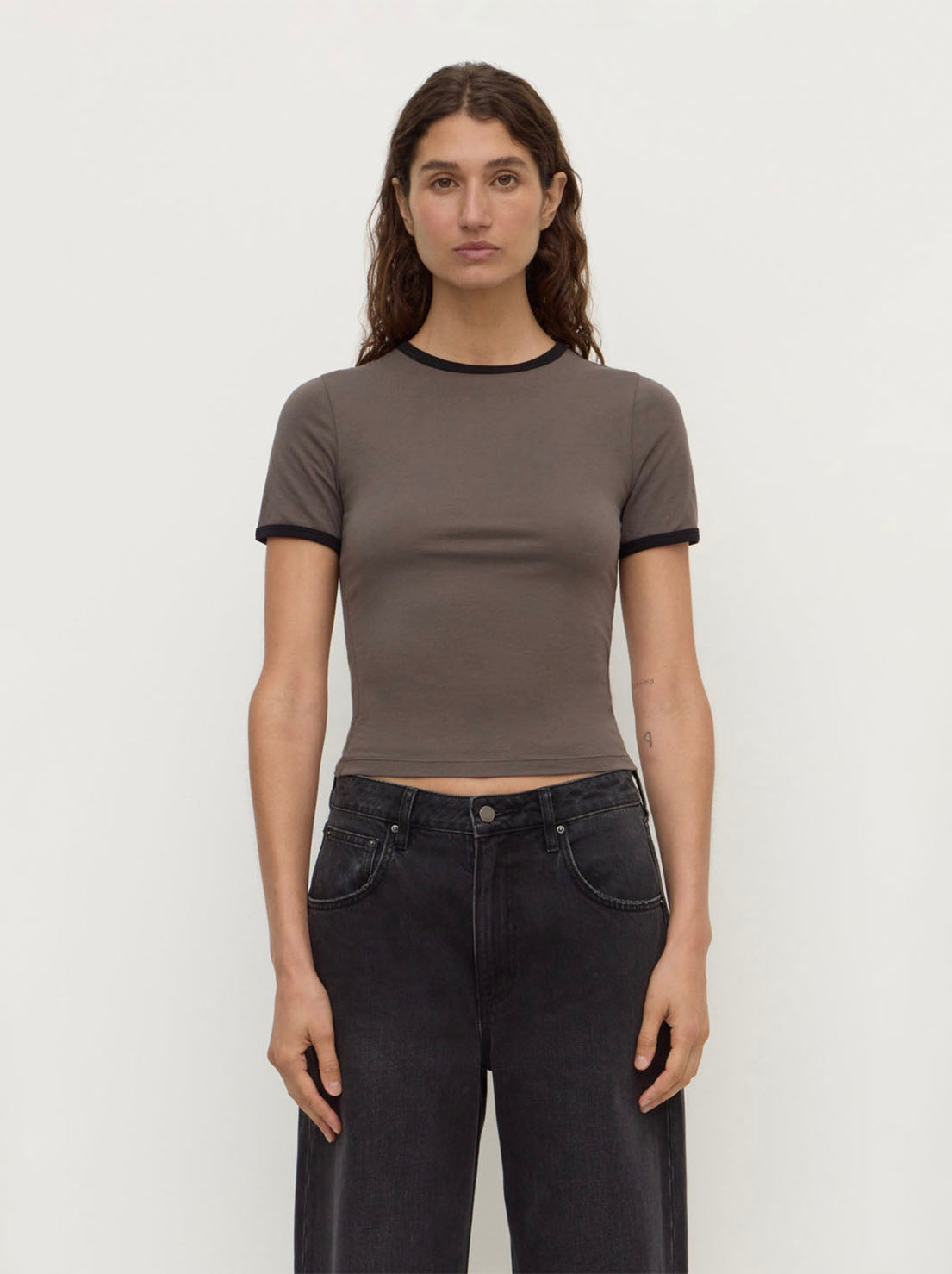 Assembly Label - Kourt Contrast Bind Tee- Bark / Black