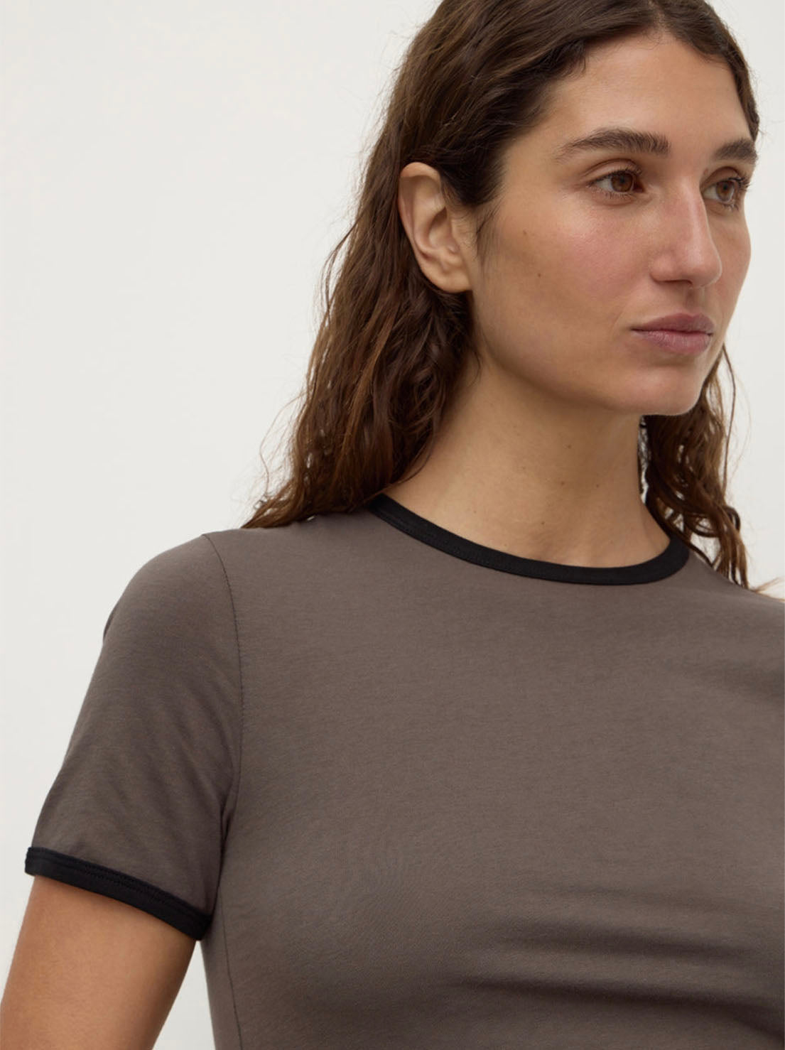 Assembly Label - Kourt Contrast Bind Tee- Bark / Black