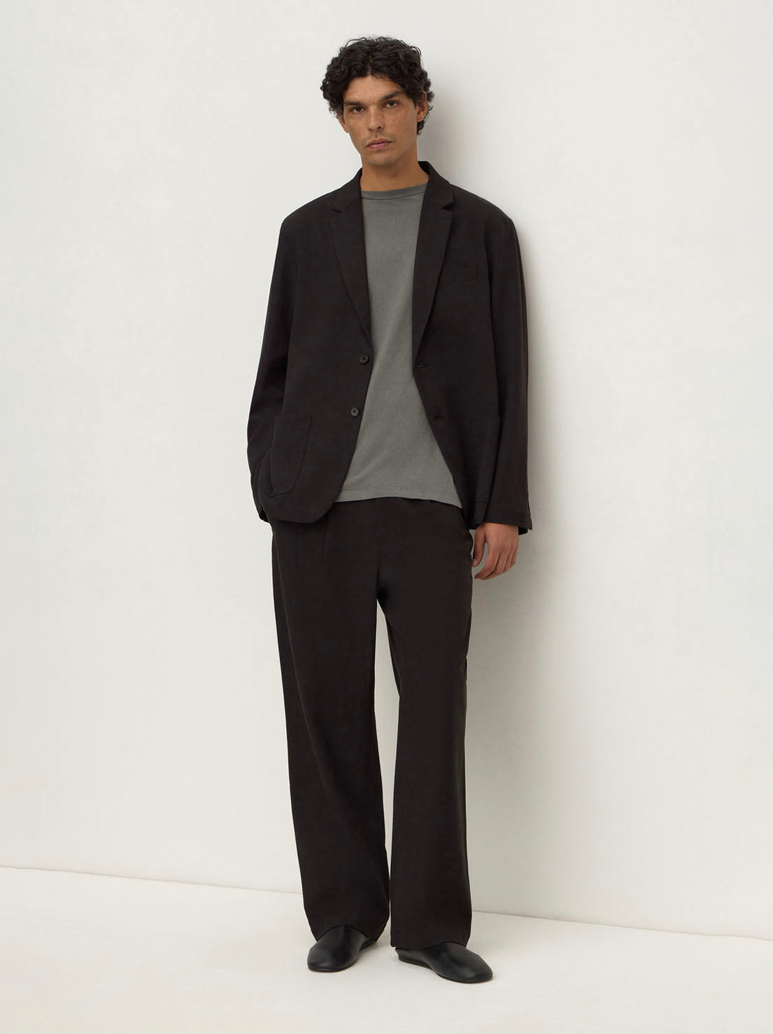 Assembly Label - Linus Blazer - Black