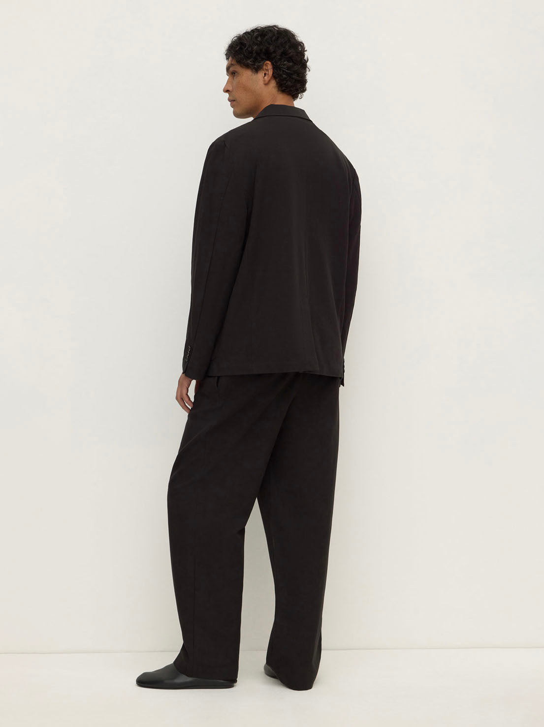 Assembly Label - Linus Blazer - Black
