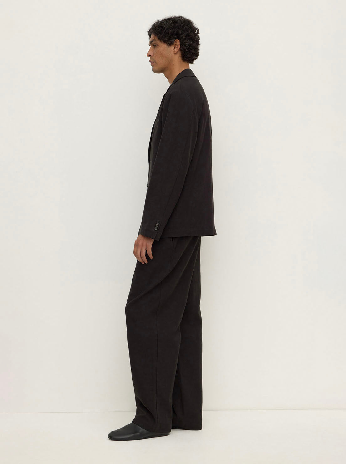 Assembly Label - Linus Blazer - Black