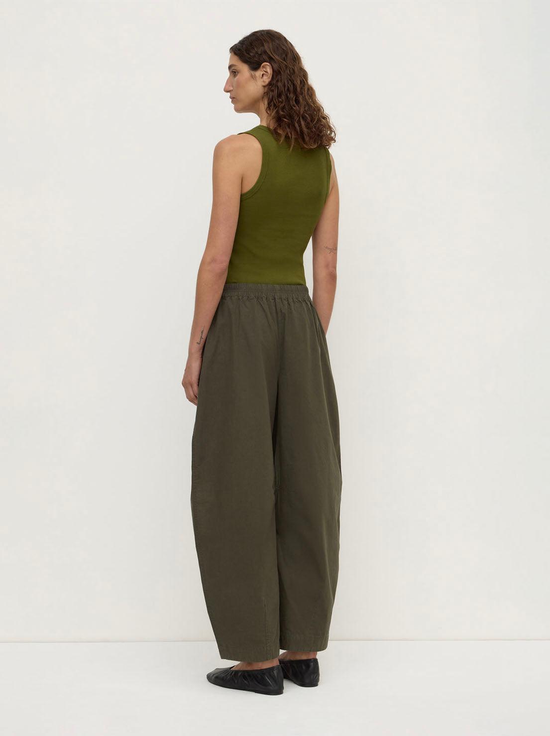 Assembly Label - Lola Barrel Pant - Dark Military