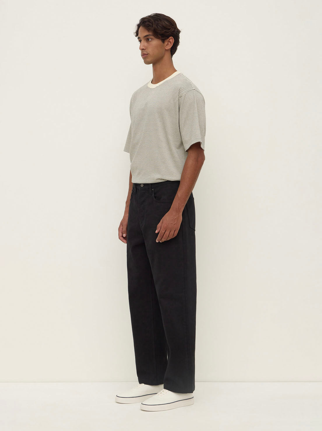 Assembly Label - Mens Relaxed Jean - True Black