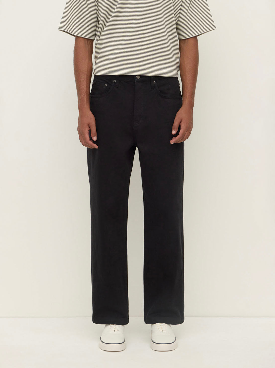 Assembly Label - Mens Relaxed Jean - True Black