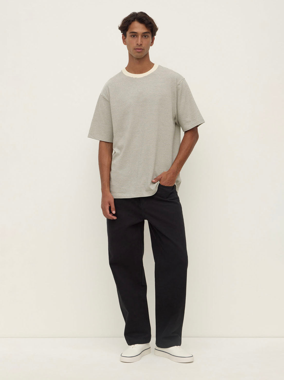Assembly Label - Mens Relaxed Jean - True Black