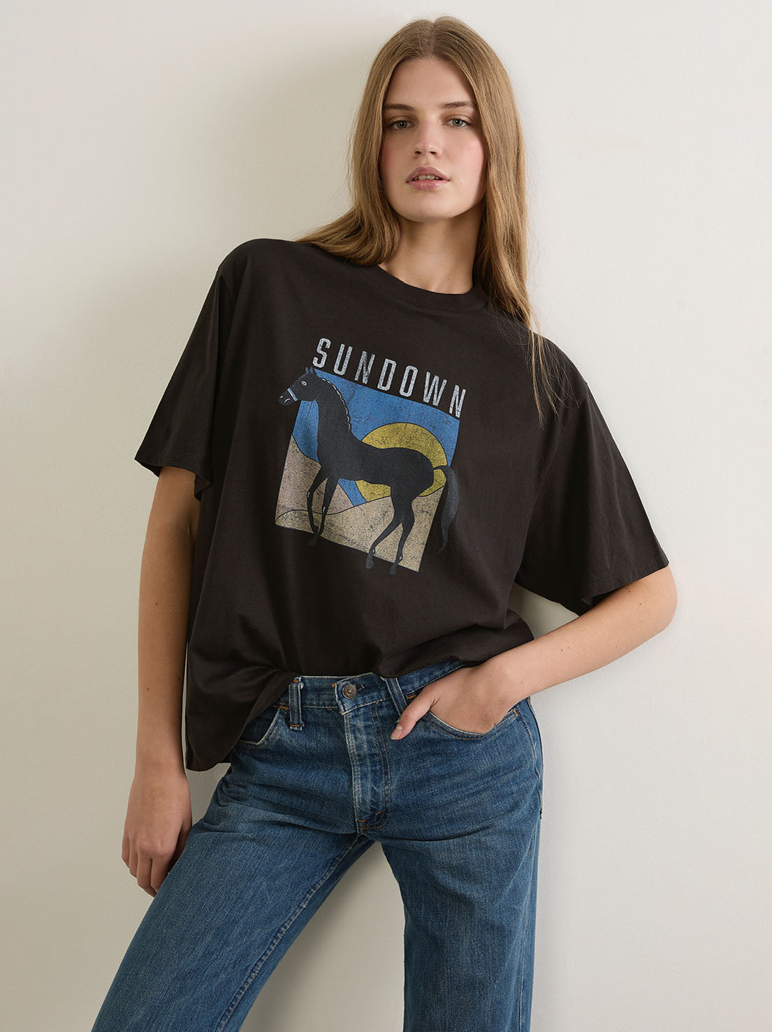 Auguste - Sundown Boyfriend Tee - Black