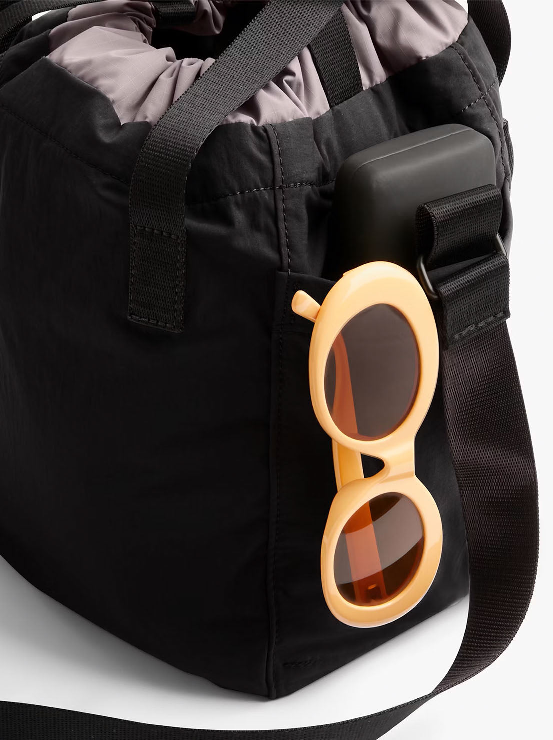 Bellroy - Cinch Bucket Bag - Black