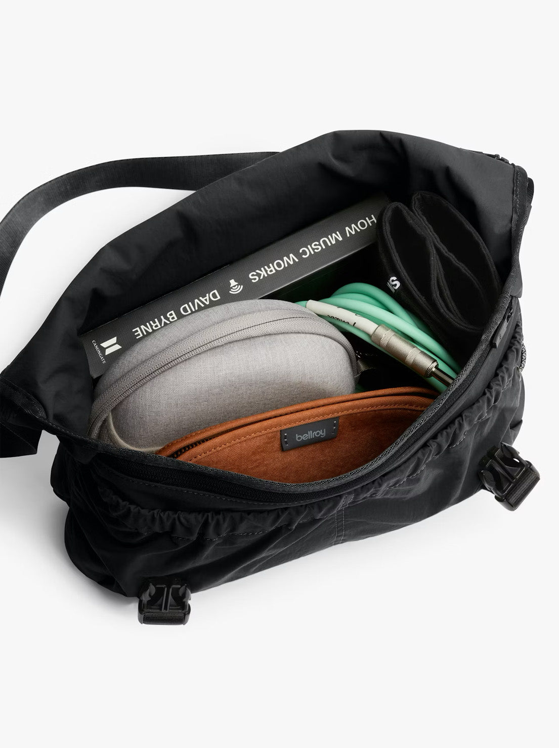 Bellroy - Cinch Messenger Bag - Black
