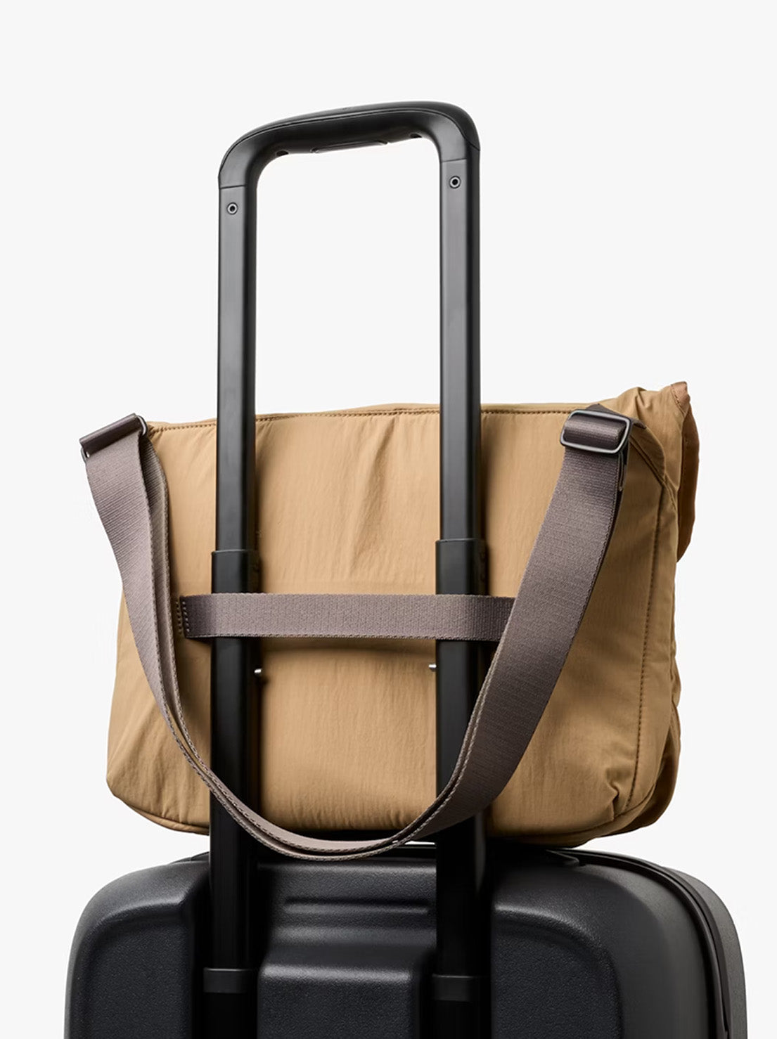 Bellroy - Cinch Messenger Bag - Sand Dune