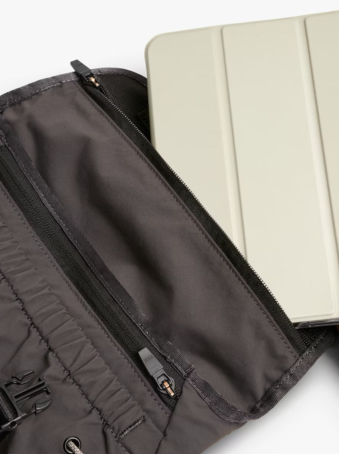 Bellroy - Cinch Mini Messenger Bag - Charcoal