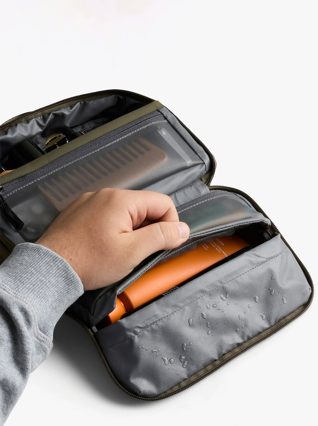 Bellroy - Hanging Toiletry Kit - Sea Kelp