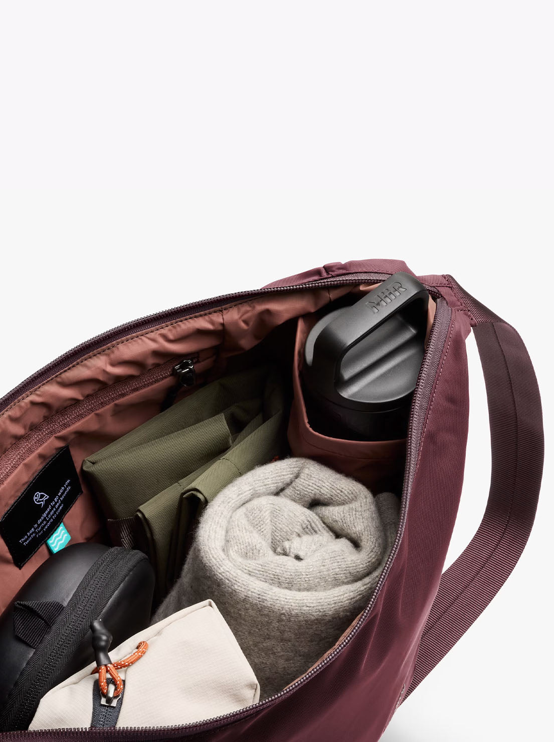 Bellroy - Laneway Crescent Bag 12L - Fig
