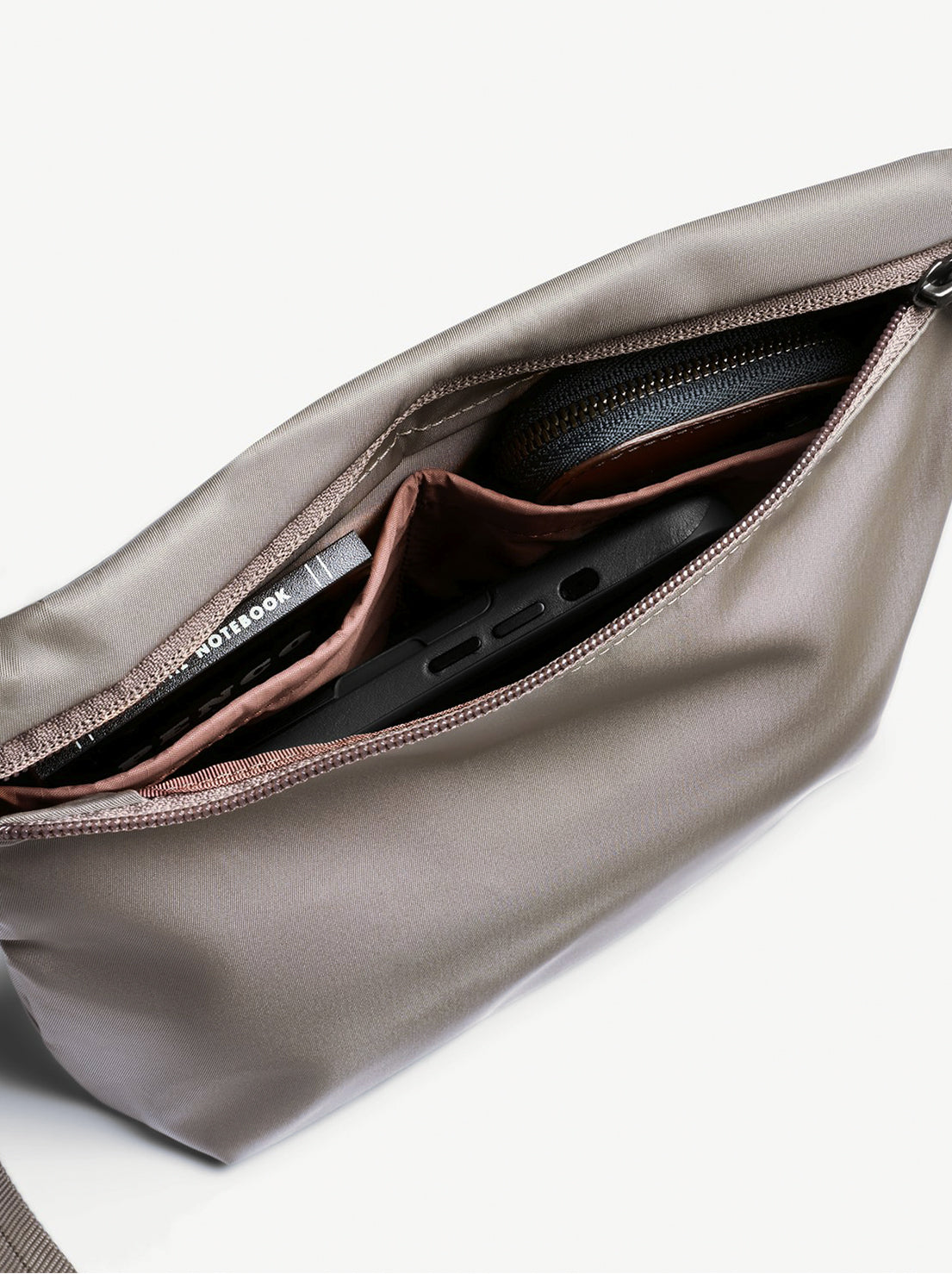 Bellroy - Laneway Sacoche - Fawn