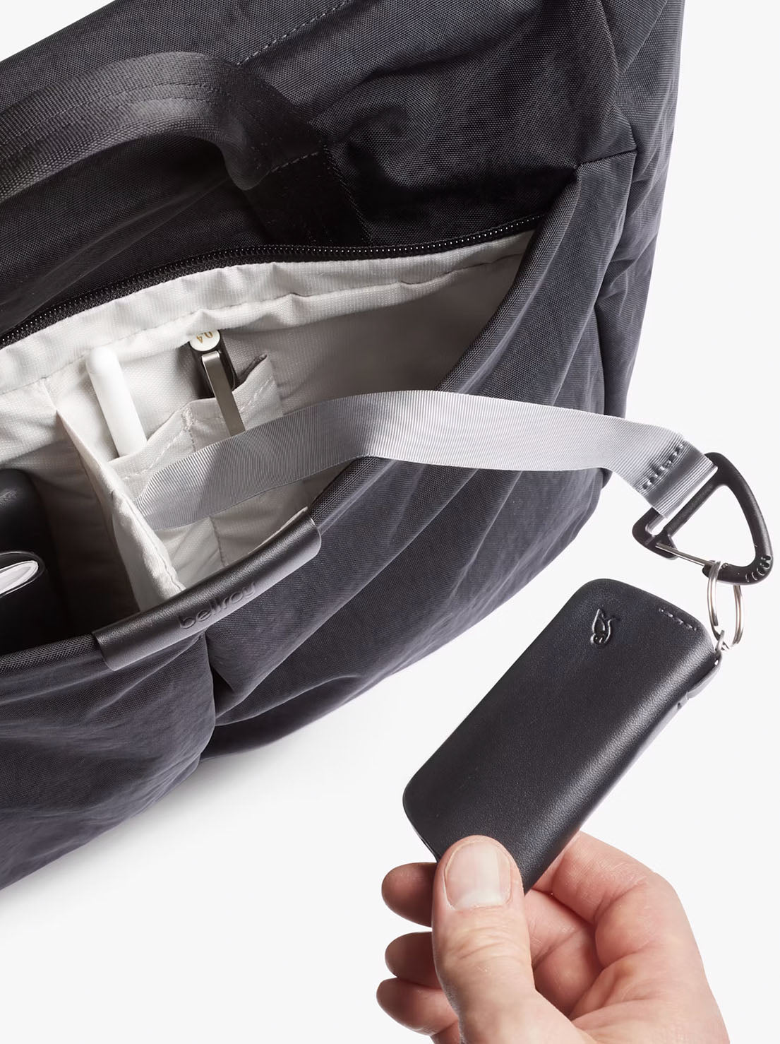Bellroy - Tokyo Messenger Bag 14" - Raven