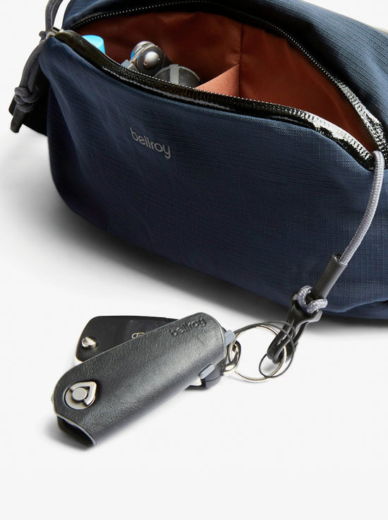 Bellroy - Venture Ready Sling 2.5L - Nightsky