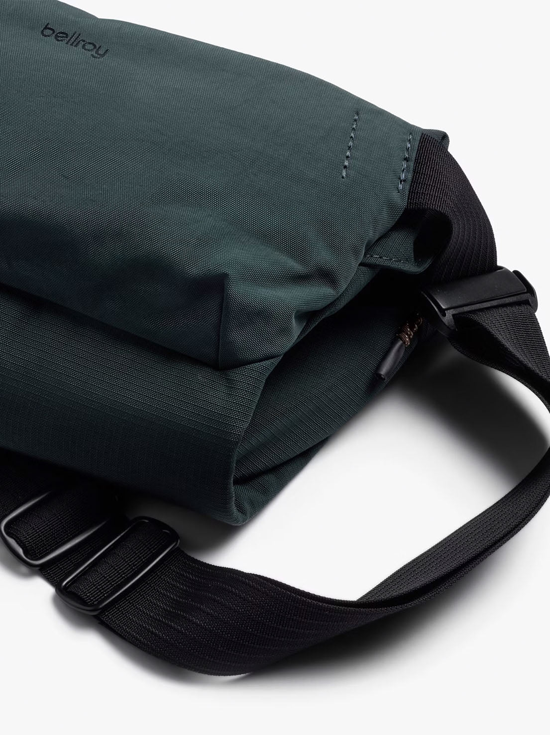 Bellroy - Venture Sling 6L - Deep Ocean