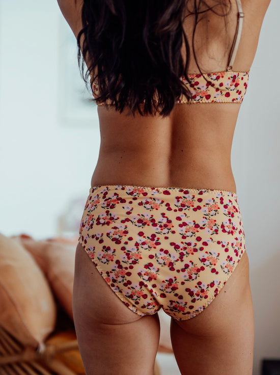 Load image into Gallery viewer, Bimby + Roy - High Waisted Bottoms - KEKE (Peach w/ Pink Florals)
