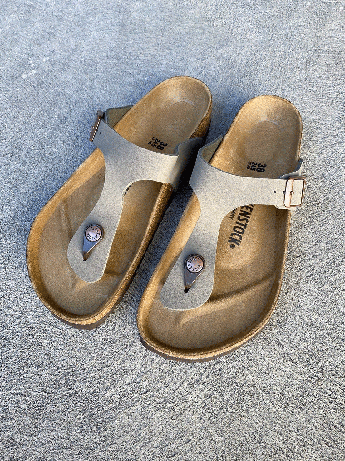 Birkenstock - Gizeh - BirkiBuc - Stone - Regular