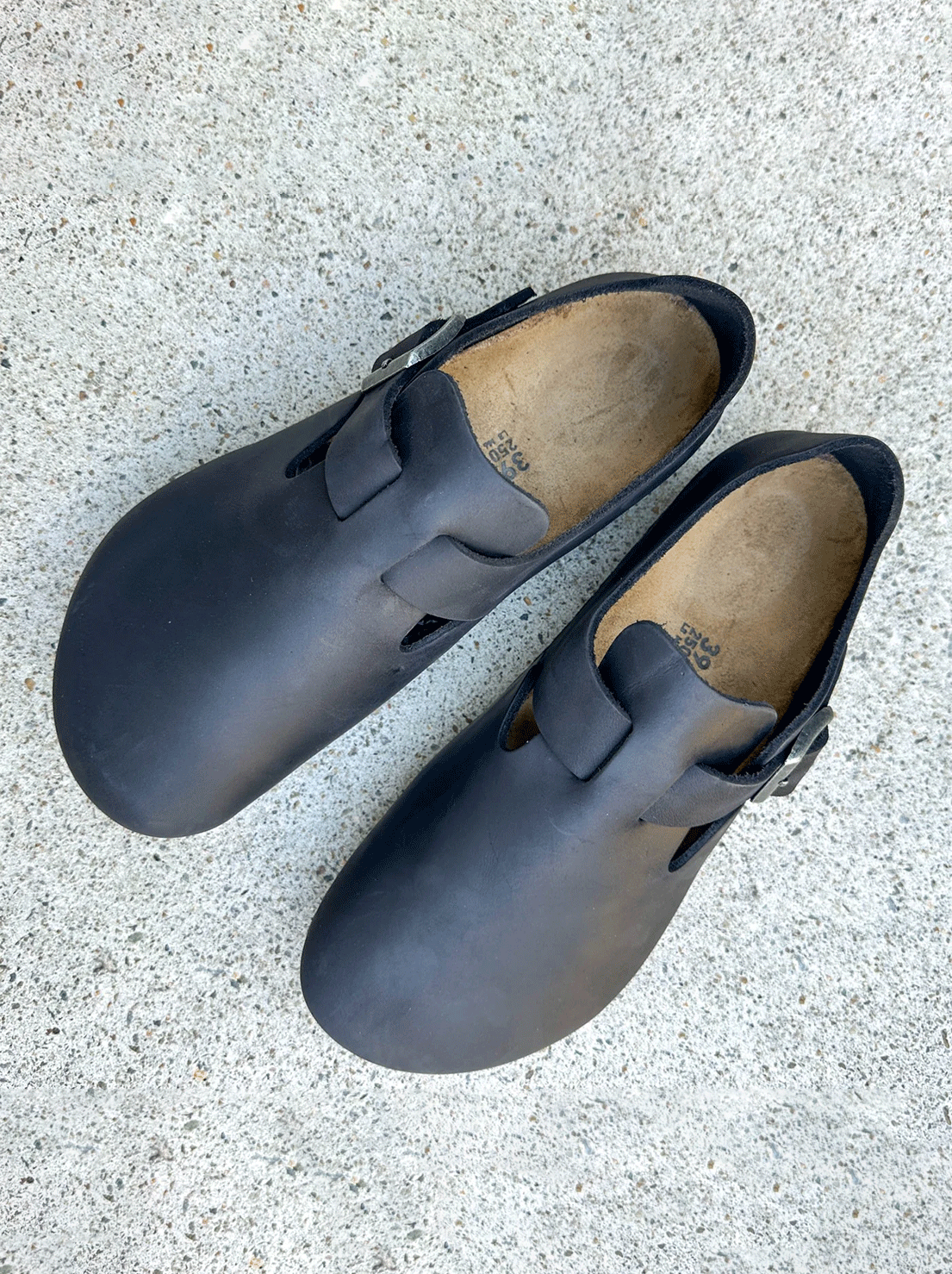 Birkenstock - London - Oiled Leather - Black - Regular