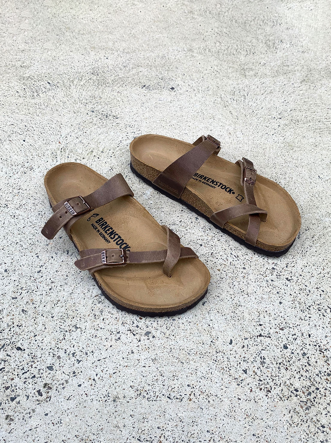 mayari oiled leather tobacco brown birkenstock Birkenstock Women's Mayari (38 Habana Oiled Leather) The colour Tabacco Brown can change depending on the batch and natural colour variations in the hide Leather Tobacco Birkenstock Arizona Birkenstock