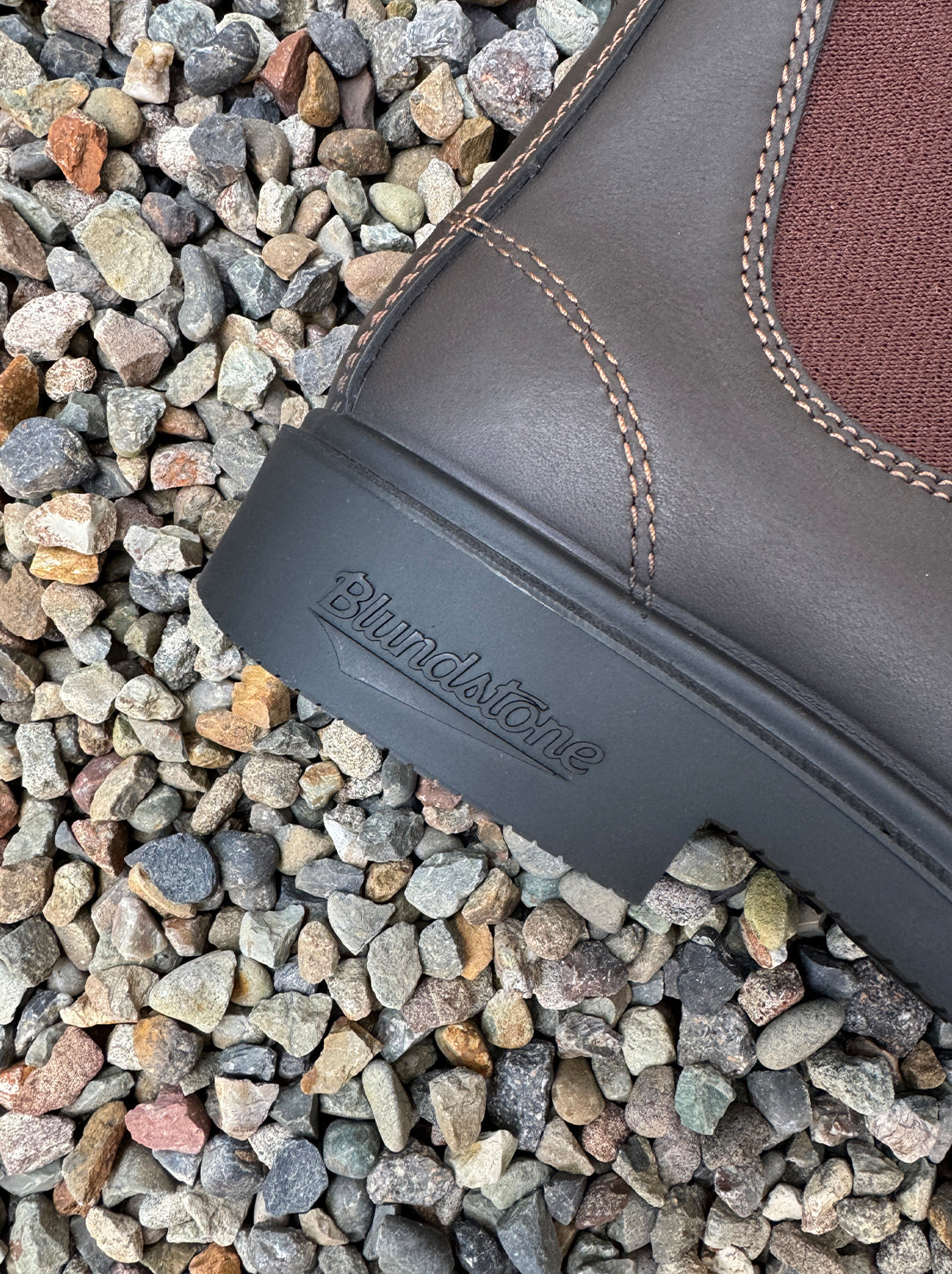 Blundstone - 062 Unisex Chelsea Dress Boot - Stout Brown