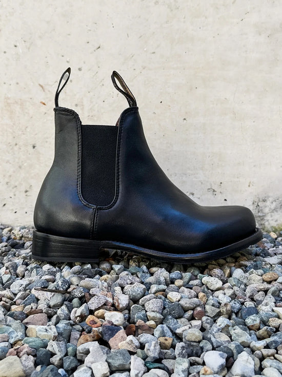 Blundstone - 153 Womens Heritage Chelsea Boot - Black