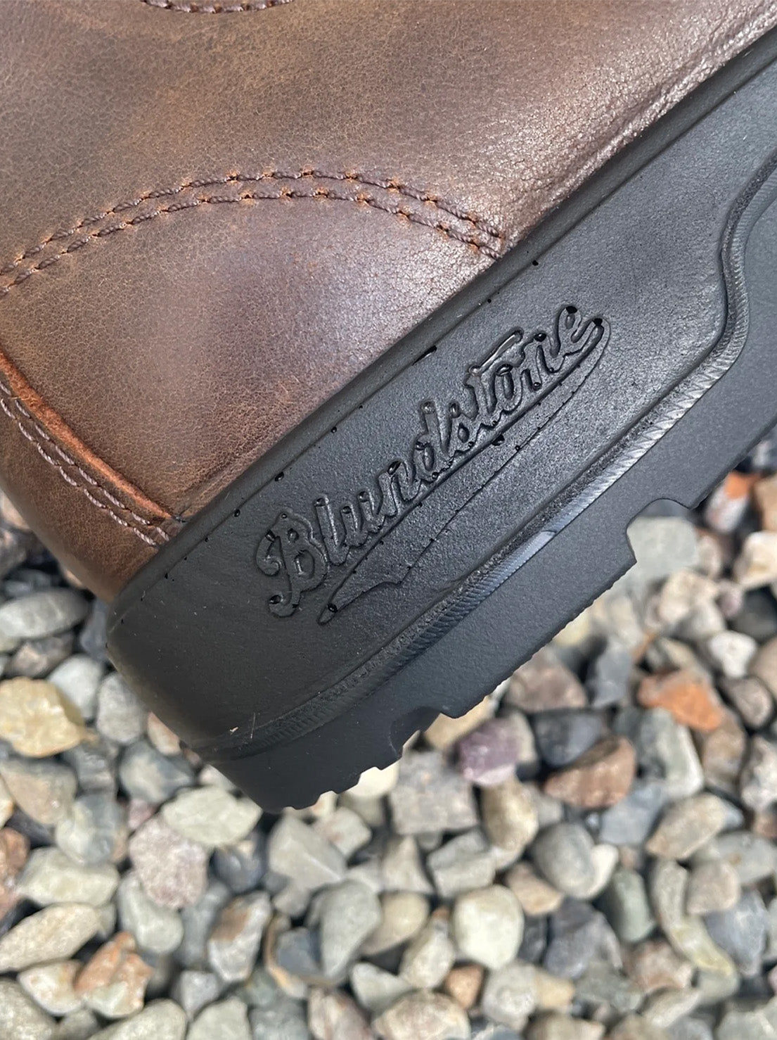 Blundstone - 1609 Unisex Chelsea Boot - Antique Brown