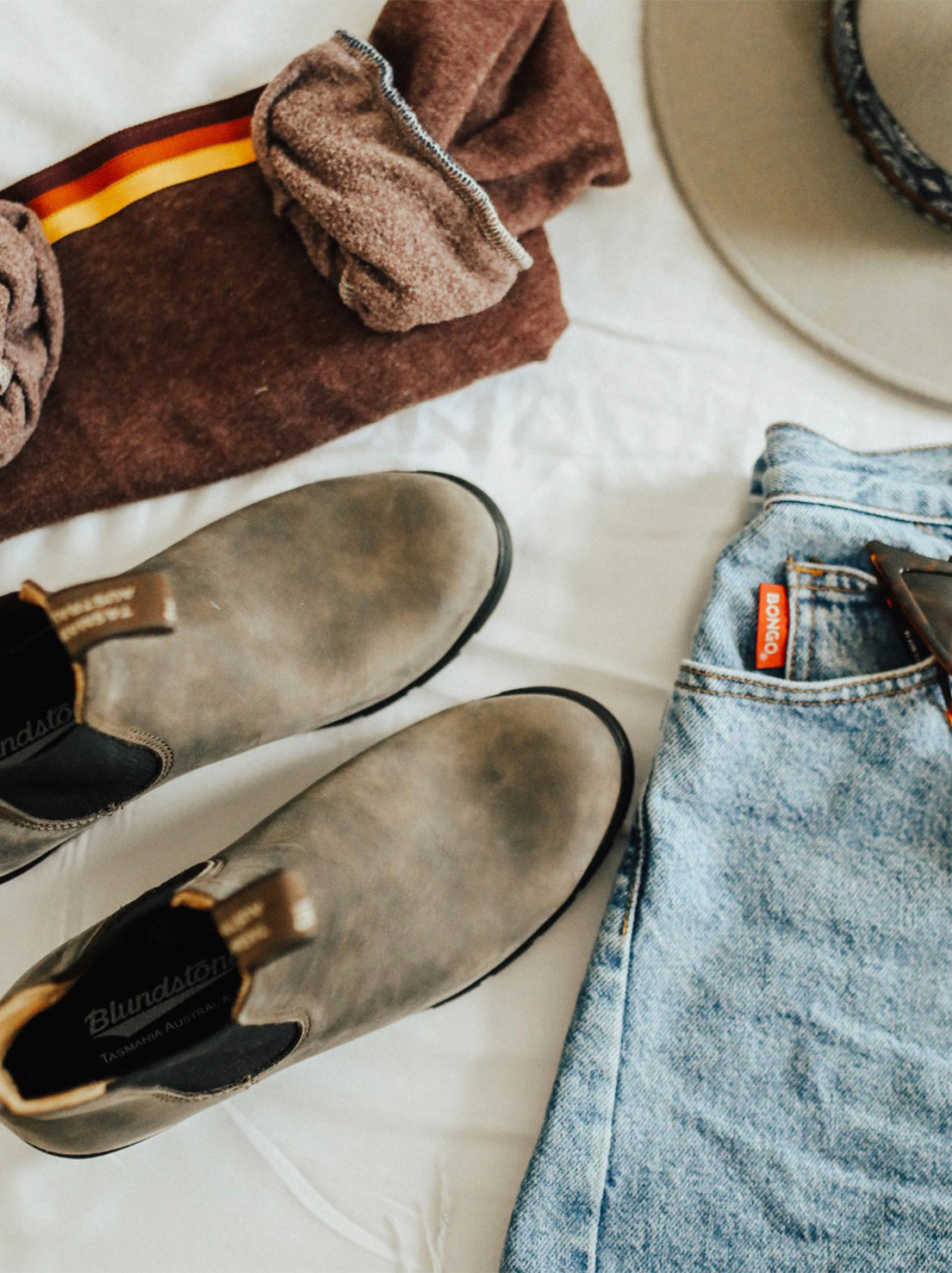 Blundstone - 1677 Women's Heeled Chelsea Boot - Rustic Brown – Abicus