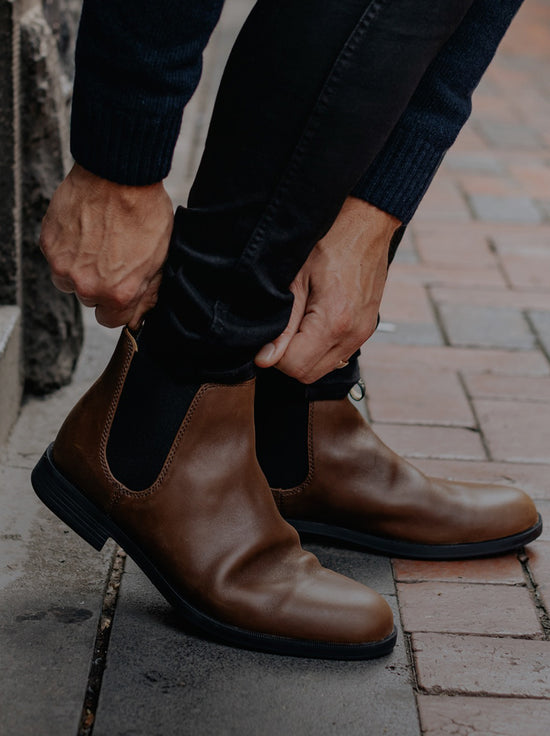 Blundstone - 1900 Unisex Ankle Dress Boot - Chestnut Brown