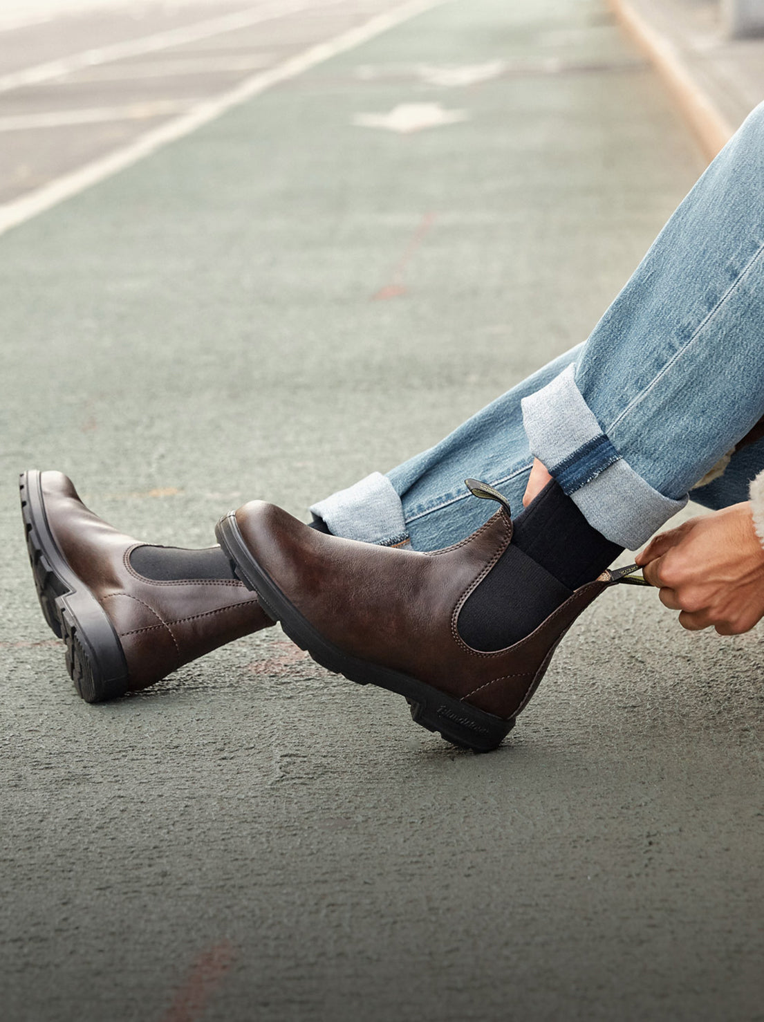 Blundstone - 2116 Unisex Vegan Chelsea Boot - Brown