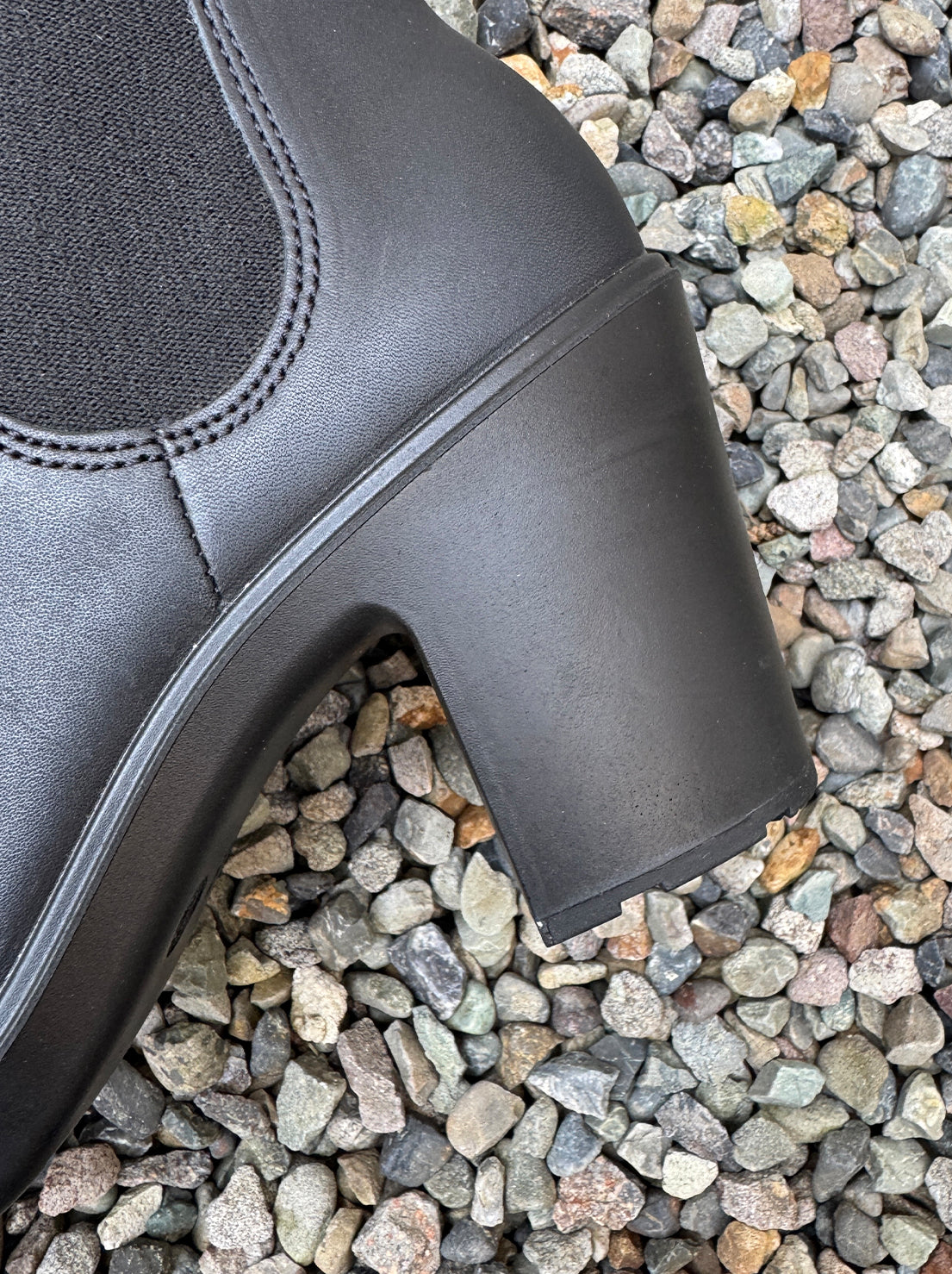 Blundstone - 2365 Womens 7.5cm Heeled Boot - Black