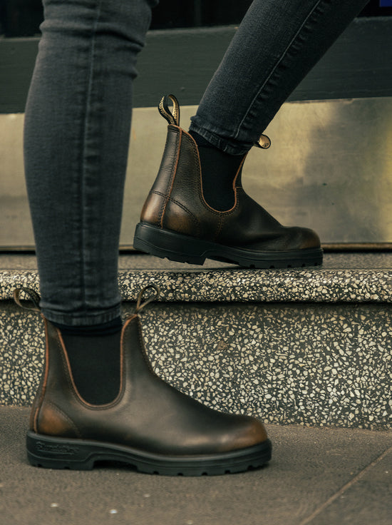 Blundstone - 2440 Unisex Chelsea Boot - Vintage Brown