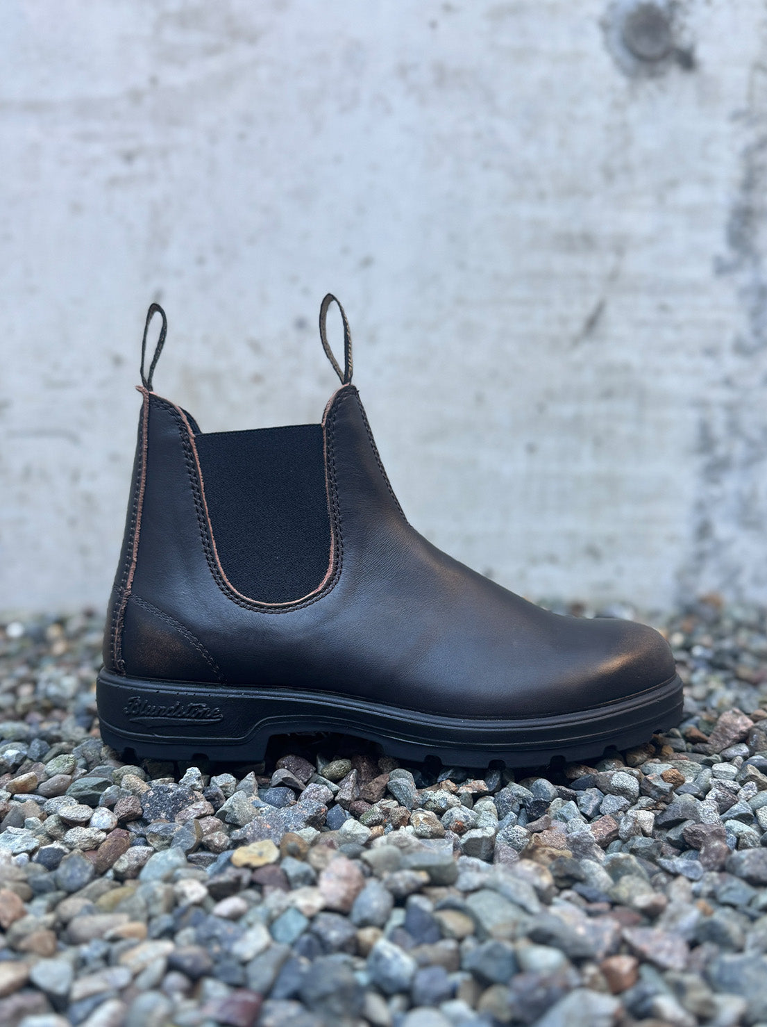 Blundstone - 2440 Unisex Chelsea Boot - Vintage Brown