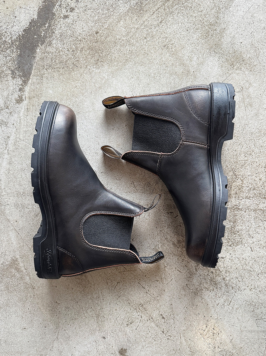 Blundstone - 2440 Unisex Chelsea Boot - Vintage Brown