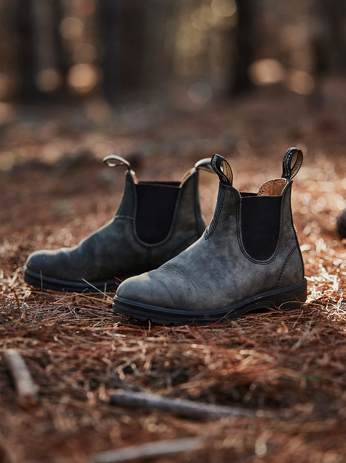 Blundstone - 587 Unisex Chelsea Boot - Rustic Black