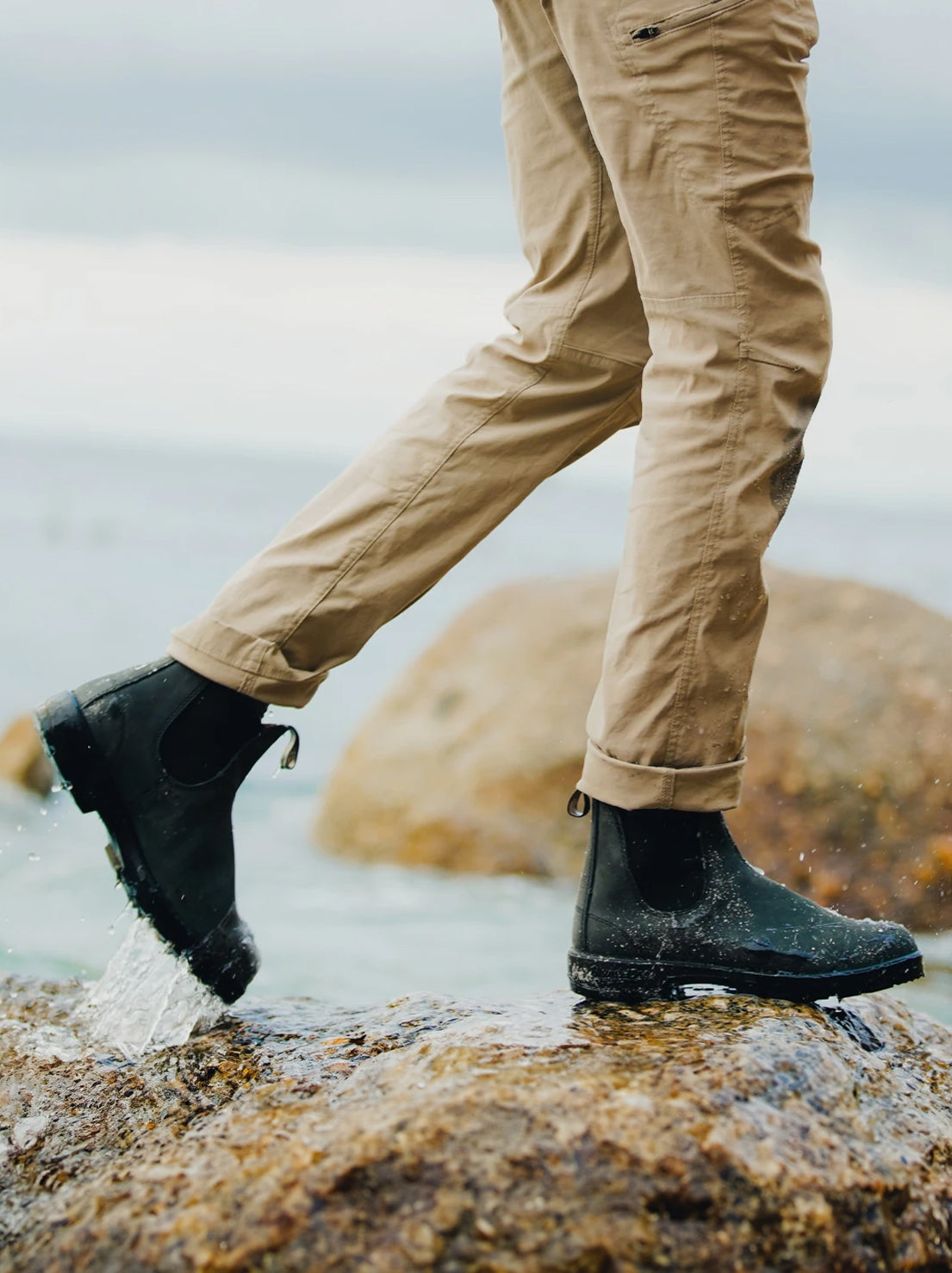 Blundstone 587 Unisex Chelsea Boot Rustic Black Abicus