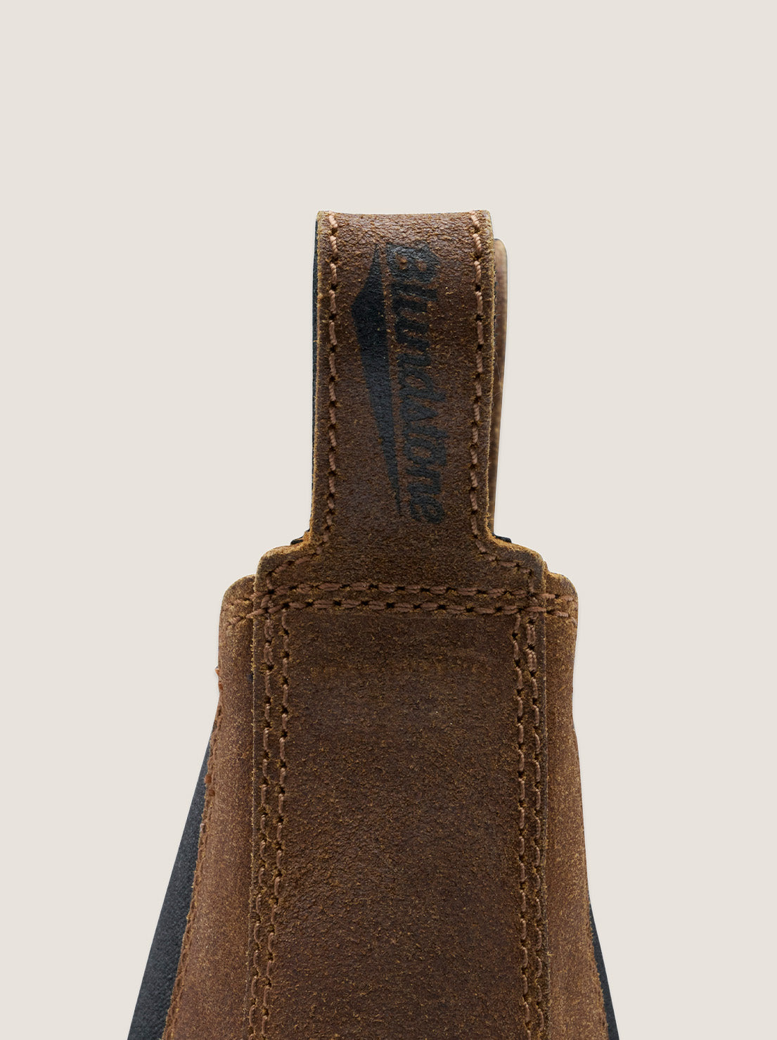Blundstone - Filson x Blundstone - 2535 Unisex Terrain Chelsea Boot - Sienna Suede