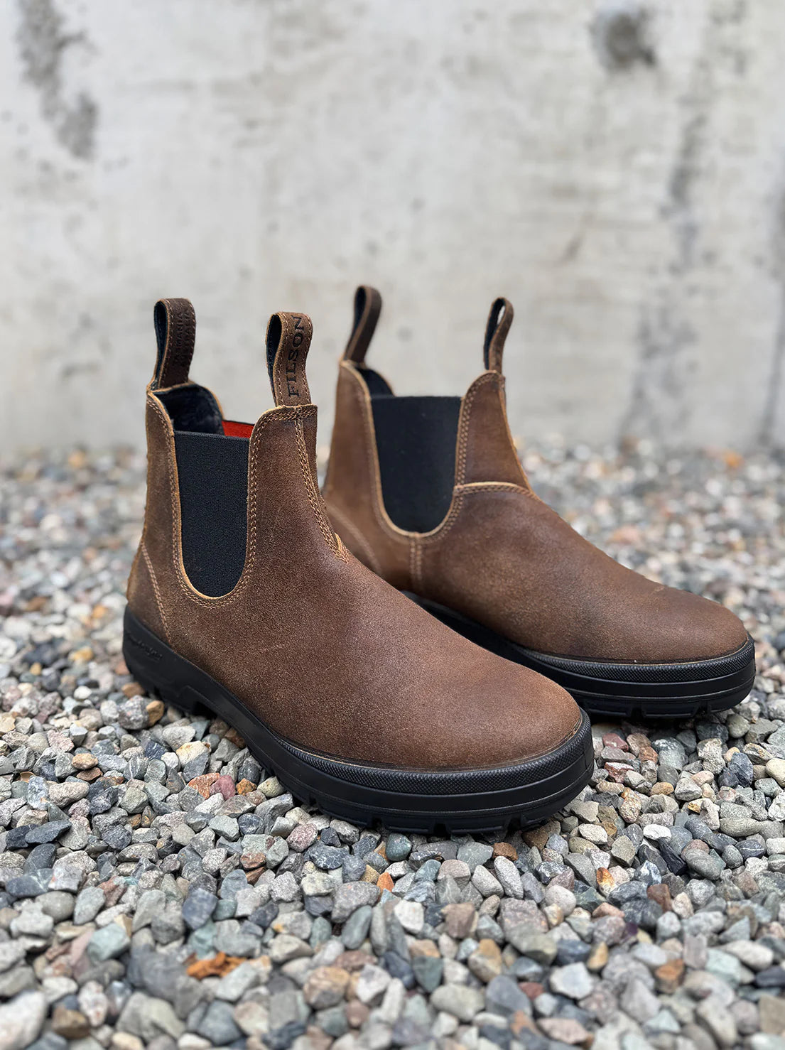 Blundstone - Filson x Blundstone - 2535 Unisex Terrain Chelsea Boot - Sienna Suede