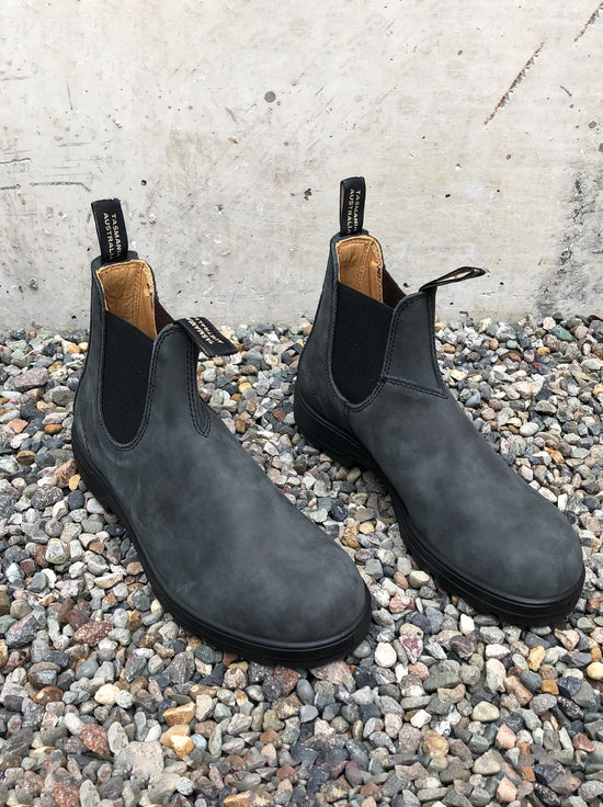Blundstone - 587 Unisex Chelsea Boot - Rustic Black
