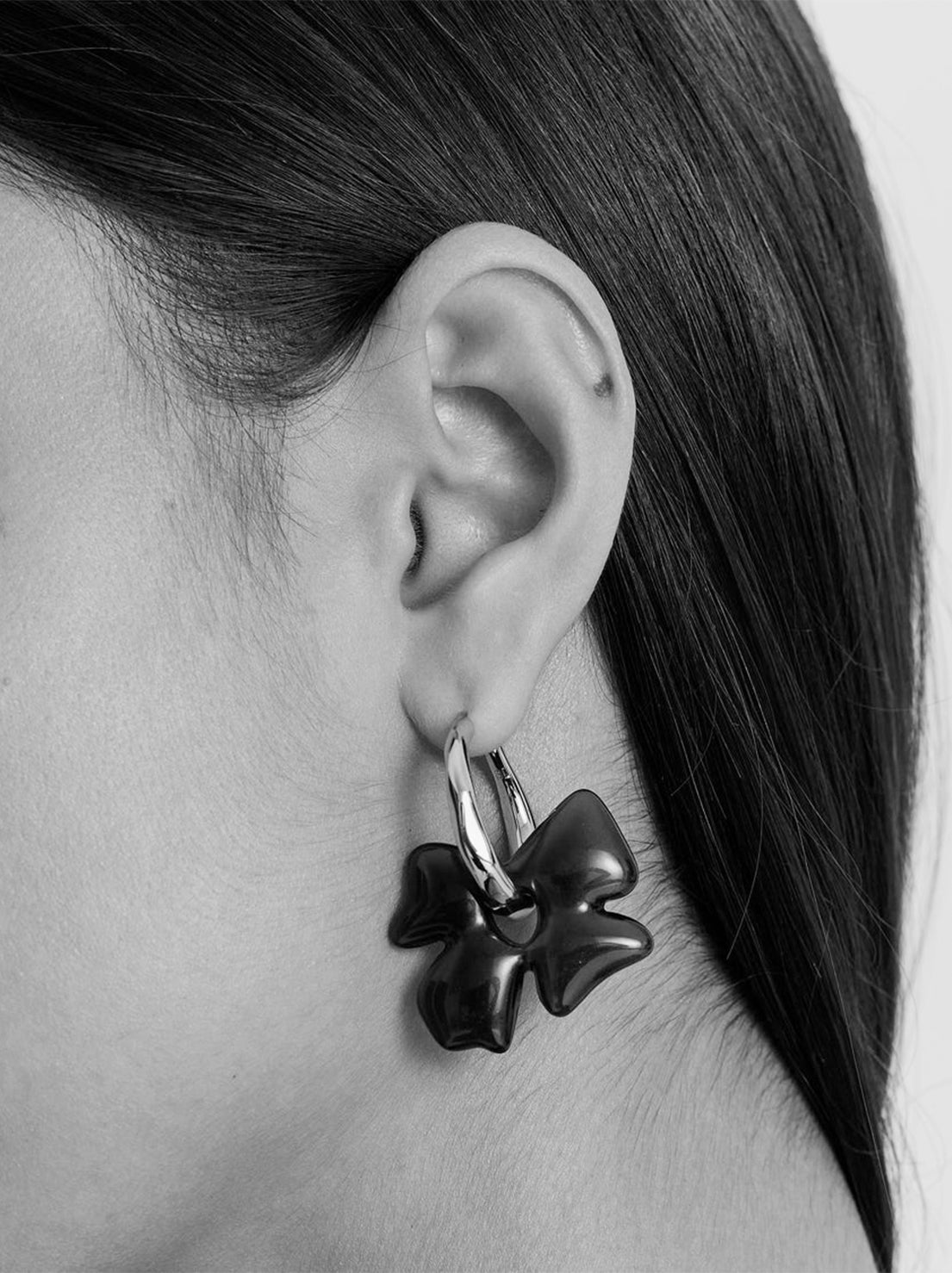 Brie Leon - Glass Flower Earrings - Silver